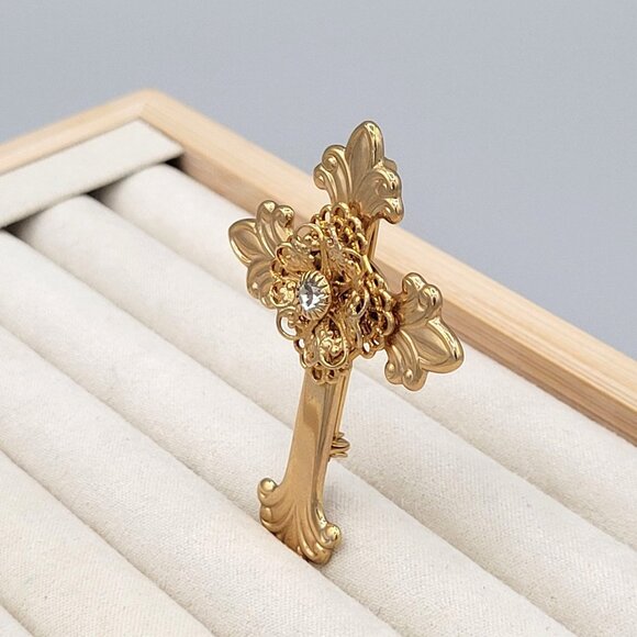 Jane Davis Angel of Love AOL Cross Pin Brooch Crystal Center Gold Tone Vtg 1999 - Picture 2 of 7